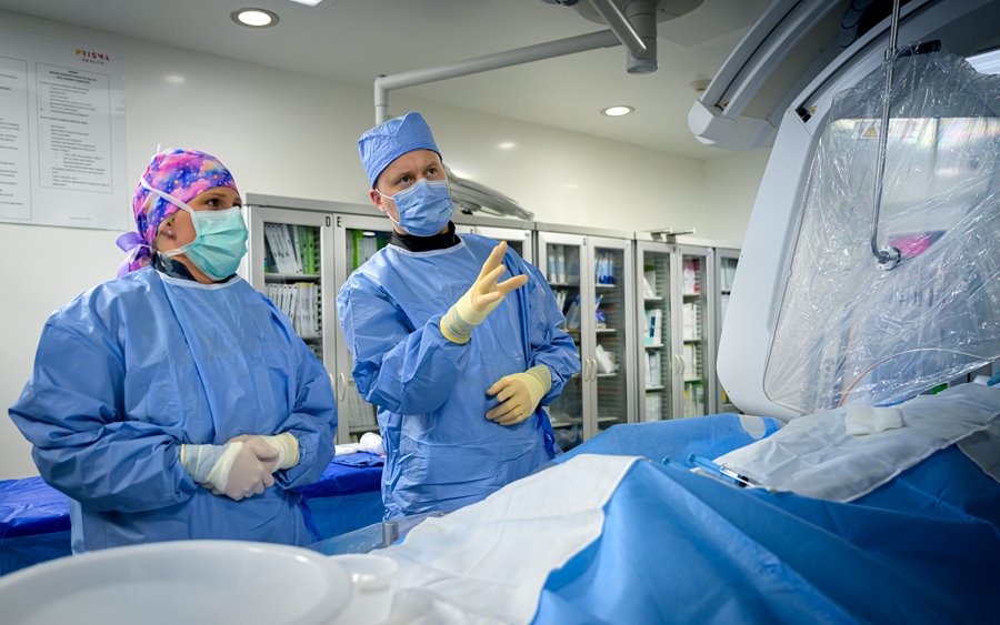 健康・医学 Interventional Neuroradiology Neurointerventional Radiology